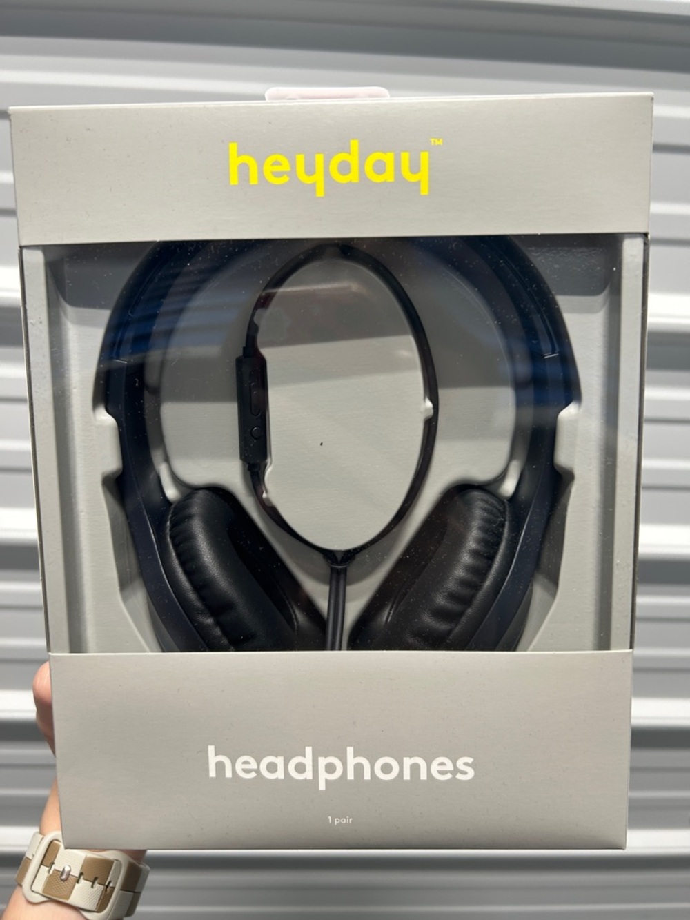 NWT Heyday Headphones with Aux